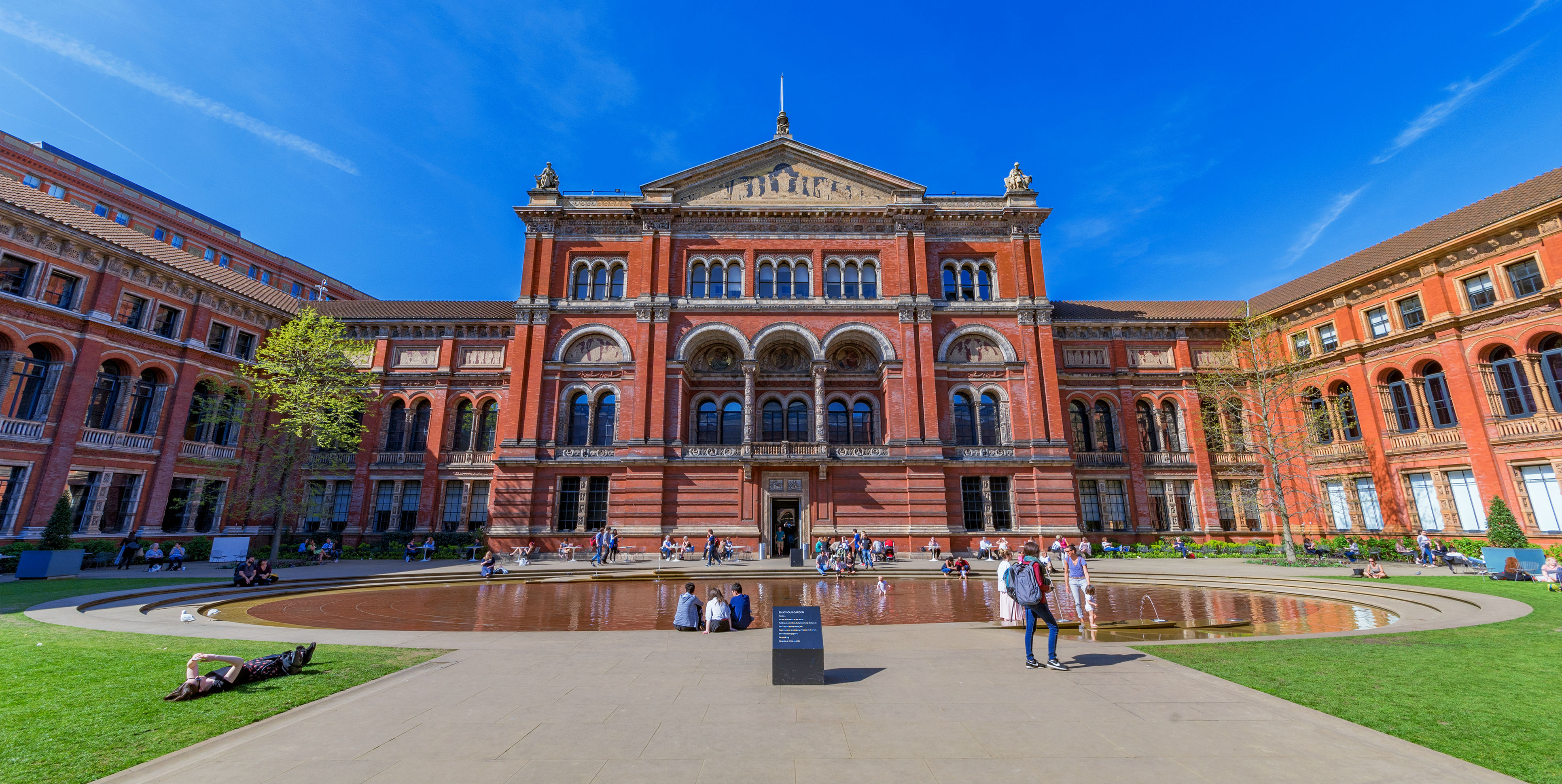 victoria and albert v&a london